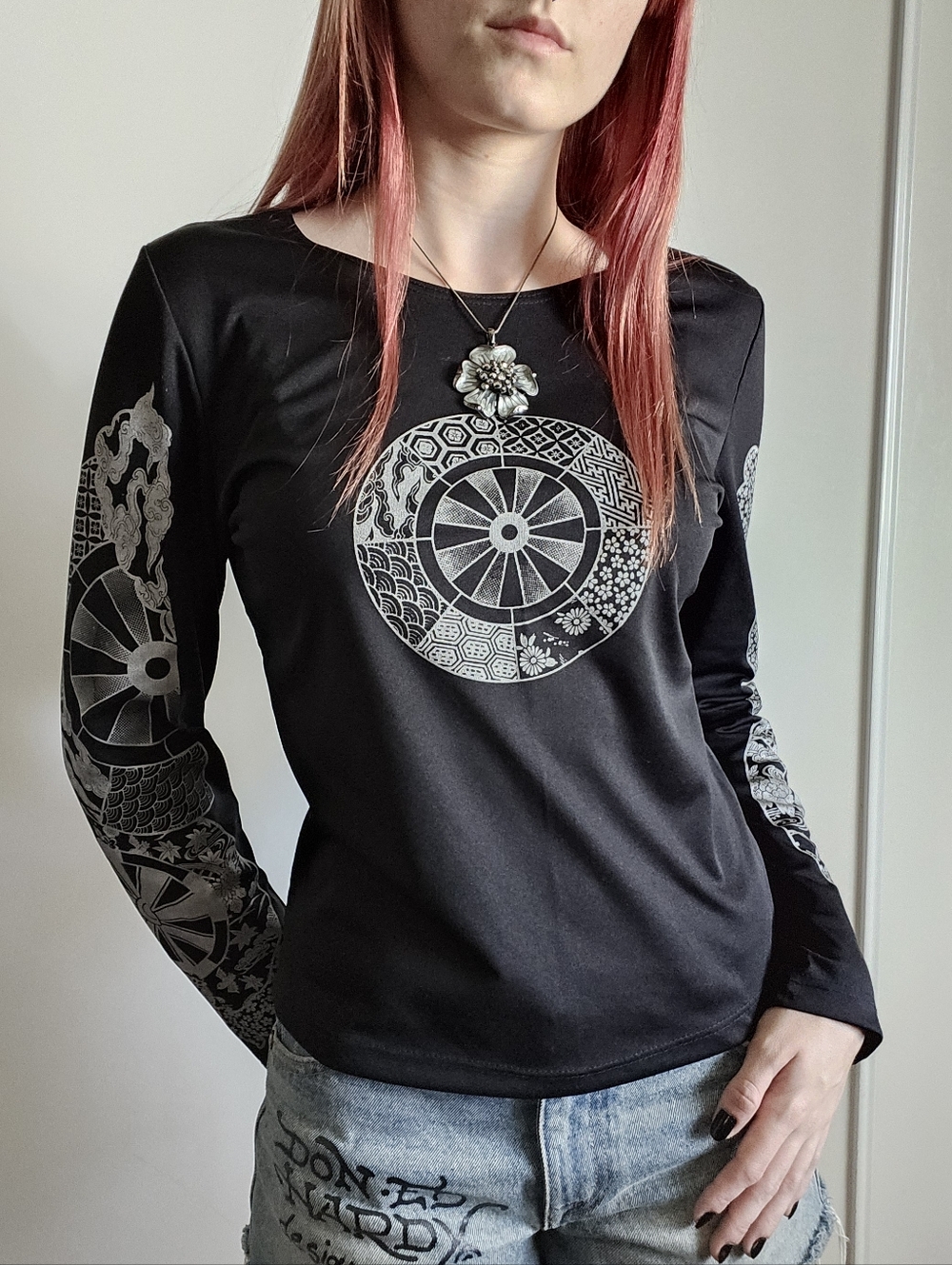 Vintage Forever Wear USA Black Long  Sleeve with Gray Traditional Details Medium